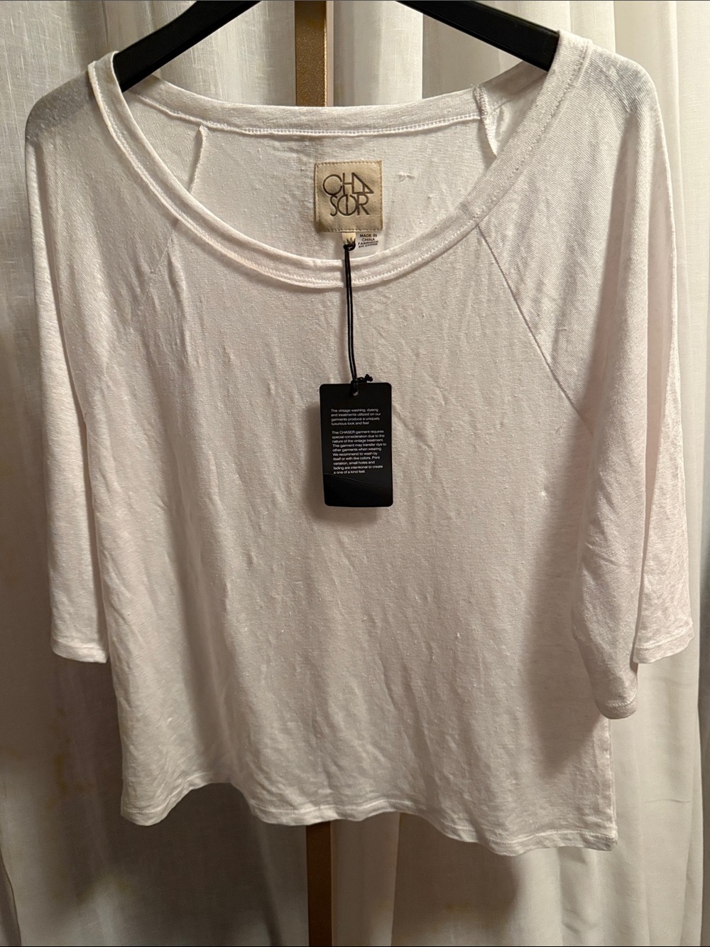 Chaser White Scoop Neck Long Sleeve Tee